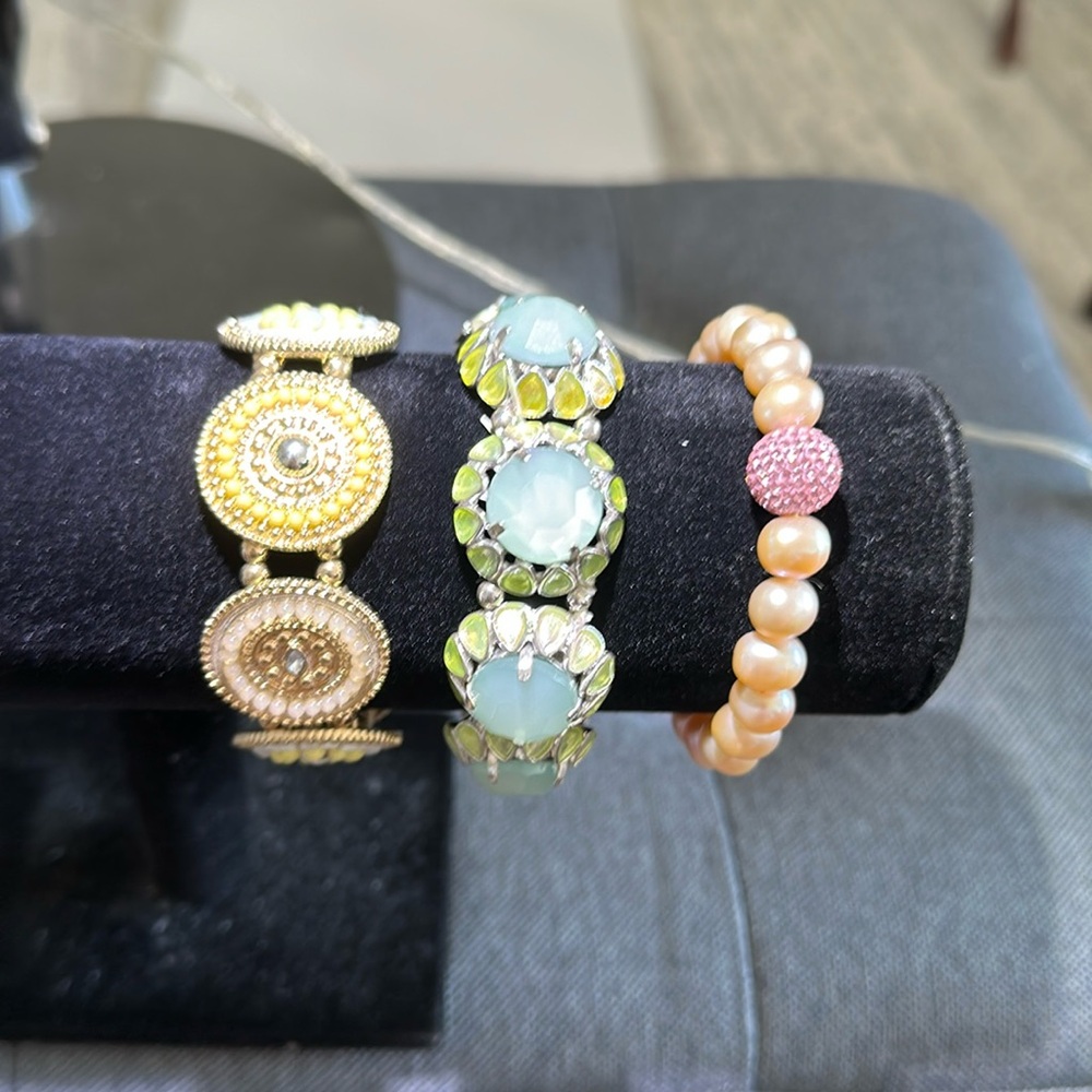 3 Stretch Bracelets - image 1